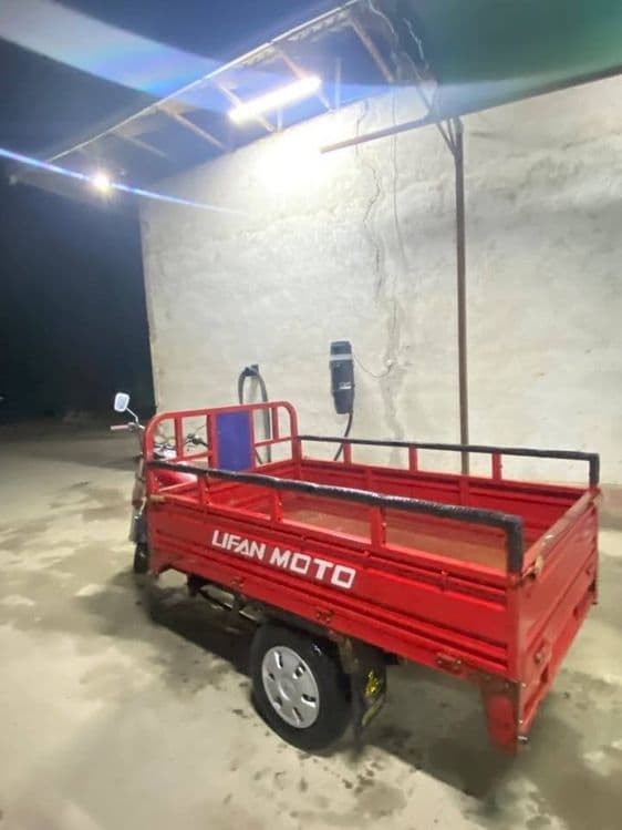 Mo'ravay Lifan moto — 1