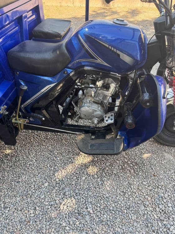 Muravey motosikl srochna sotiladi holati yangi. — 6