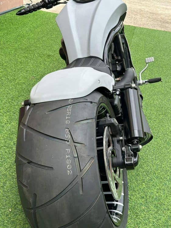 Harley-davidson v-rod tuning sotiladi — 2