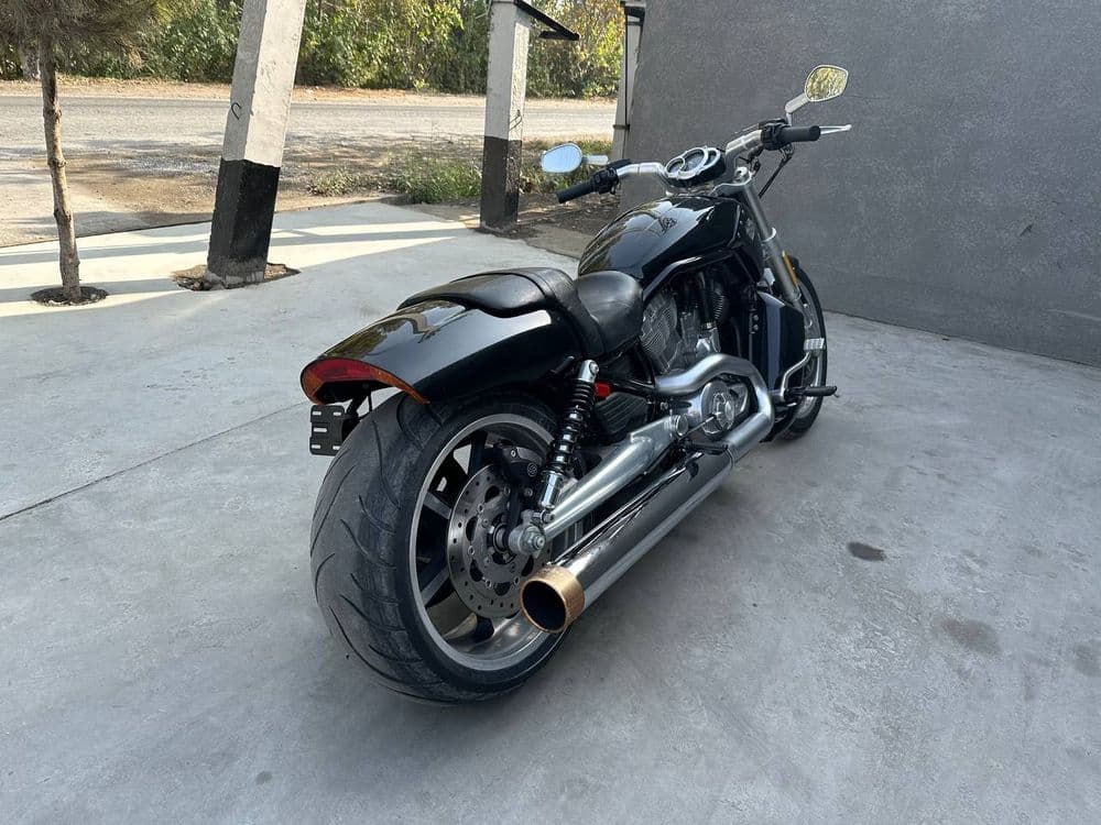 Harley-davidson v rod sotiladi — 2