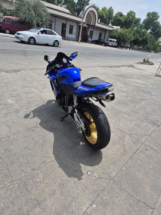 Honda cbr 600 RR 2013 — 4