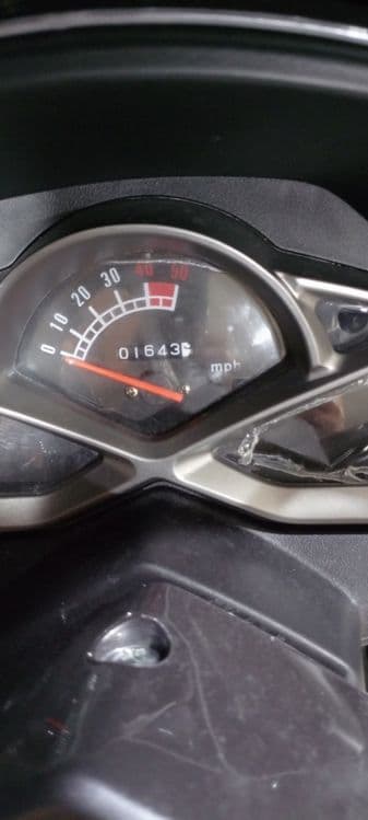 skuter deyarli yangi holati zoʼr tezligi 95+ olgan odam baraka topadi — 2