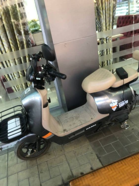 Skuter sotiladi 400$ 4 akimlatirli barter ham bor benzinliga dap bor — 2