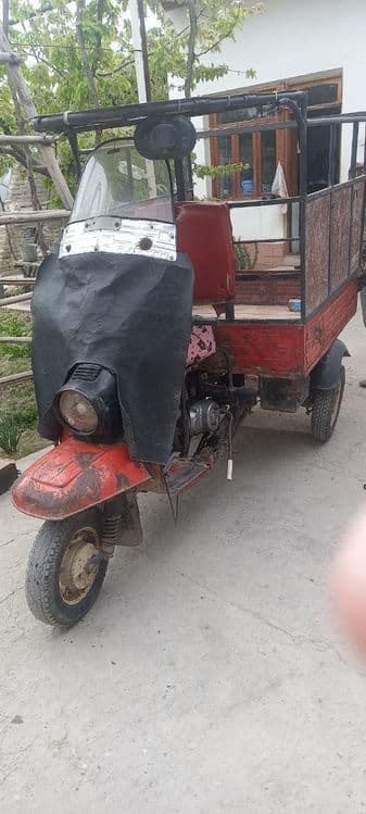 Minishka tayyor bir tortkiga yuradi — 1