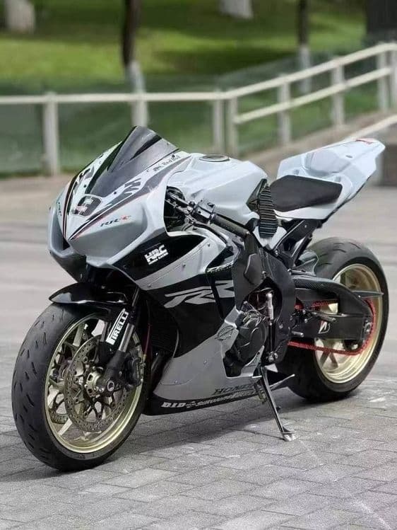 Honda sbr 1000rr — 2