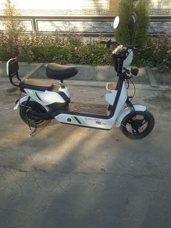 Skutr sotiladi 3mln — 2