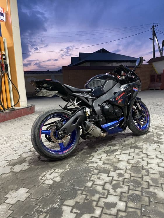 Honda cbr 1000rr 2008 — 3