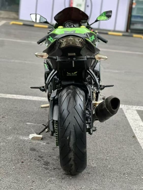 Kawasaki zx6r sotiladi — 2
