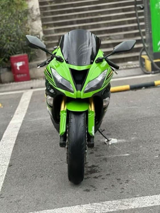 Kawasaki zx6r sotiladi — 4