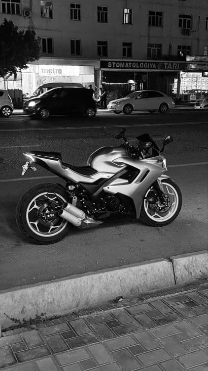 Sport bike Ducati Replica 400 kub  30 million — 2