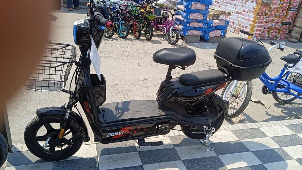 Elektr skuter yaqinda olingan — 1