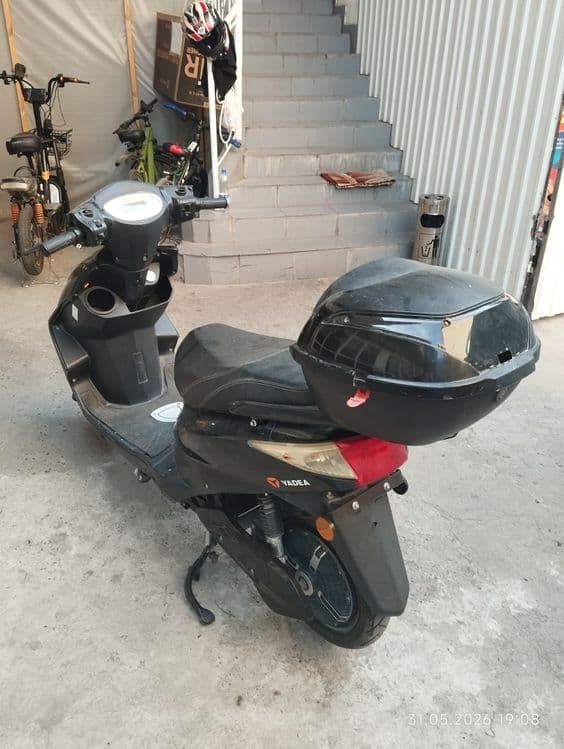 Skuter 6 talik . — 3