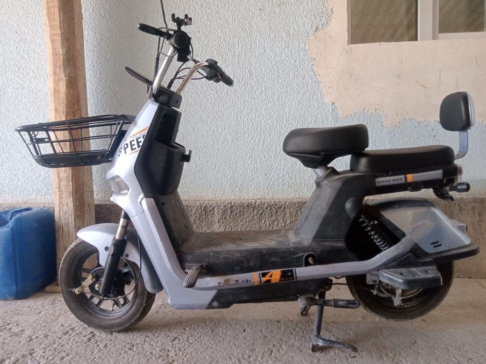 Skuter 5 akumlyatorligi — 2