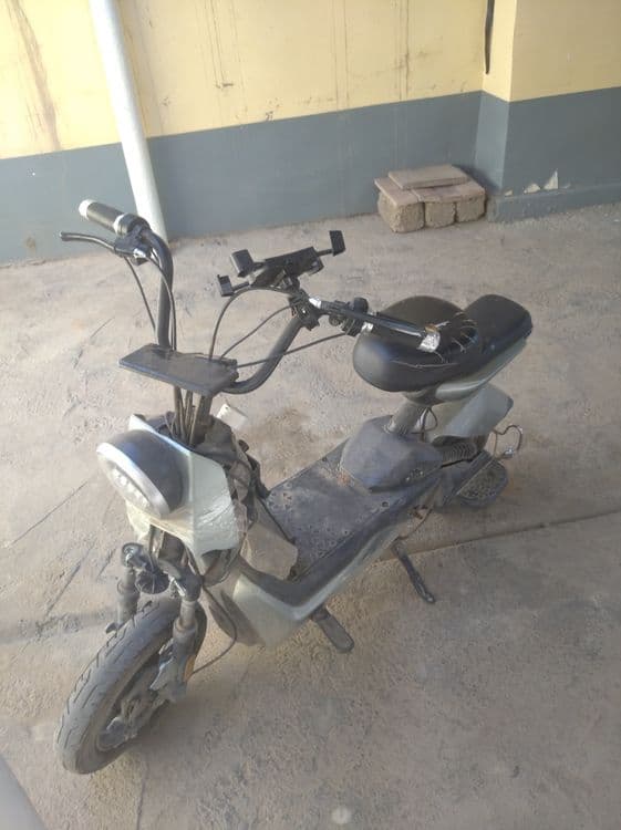 SROCHNII Skuter sotiladi zapchastgayam beriladi faqat SROCHNI — 3