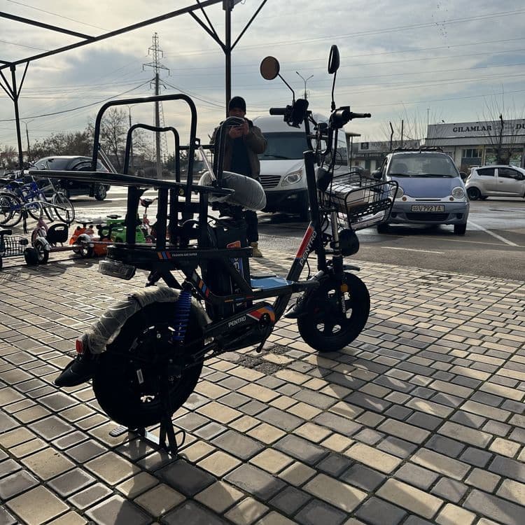 Electric bicycle. 60-100 km — 2
