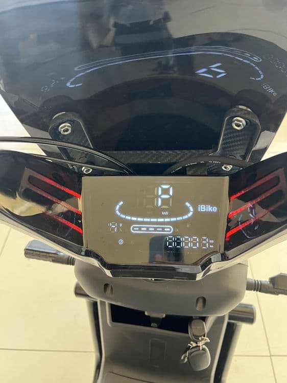 Elektro skuter optom — 3