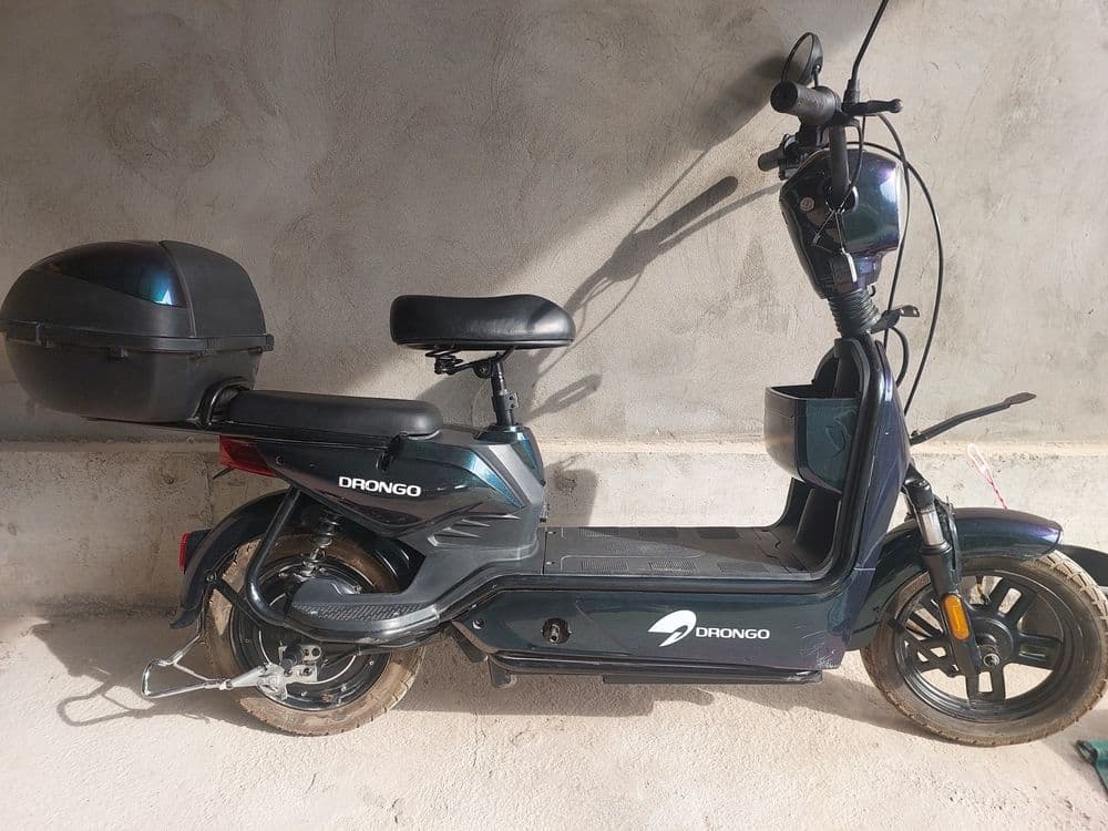 Скутер Drongo r-14 — 2