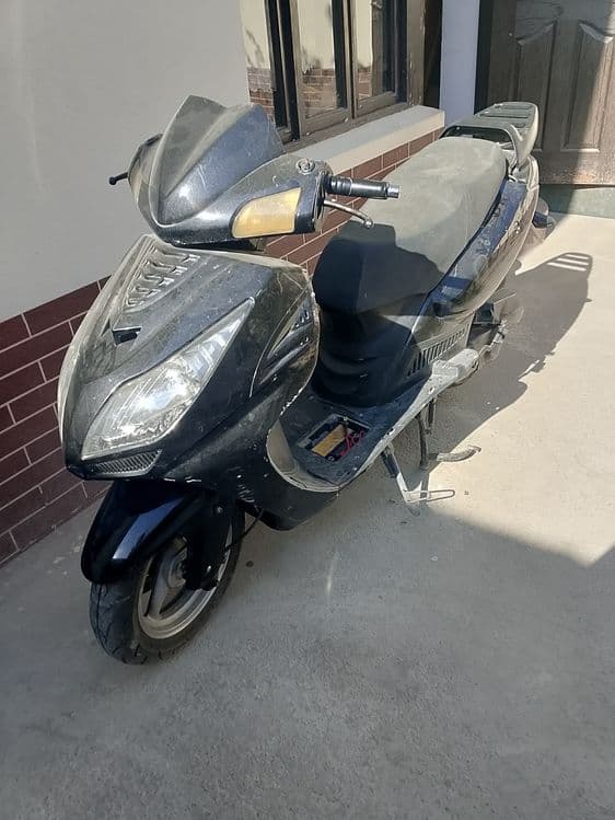 Real moto skuter sotiladi — 3
