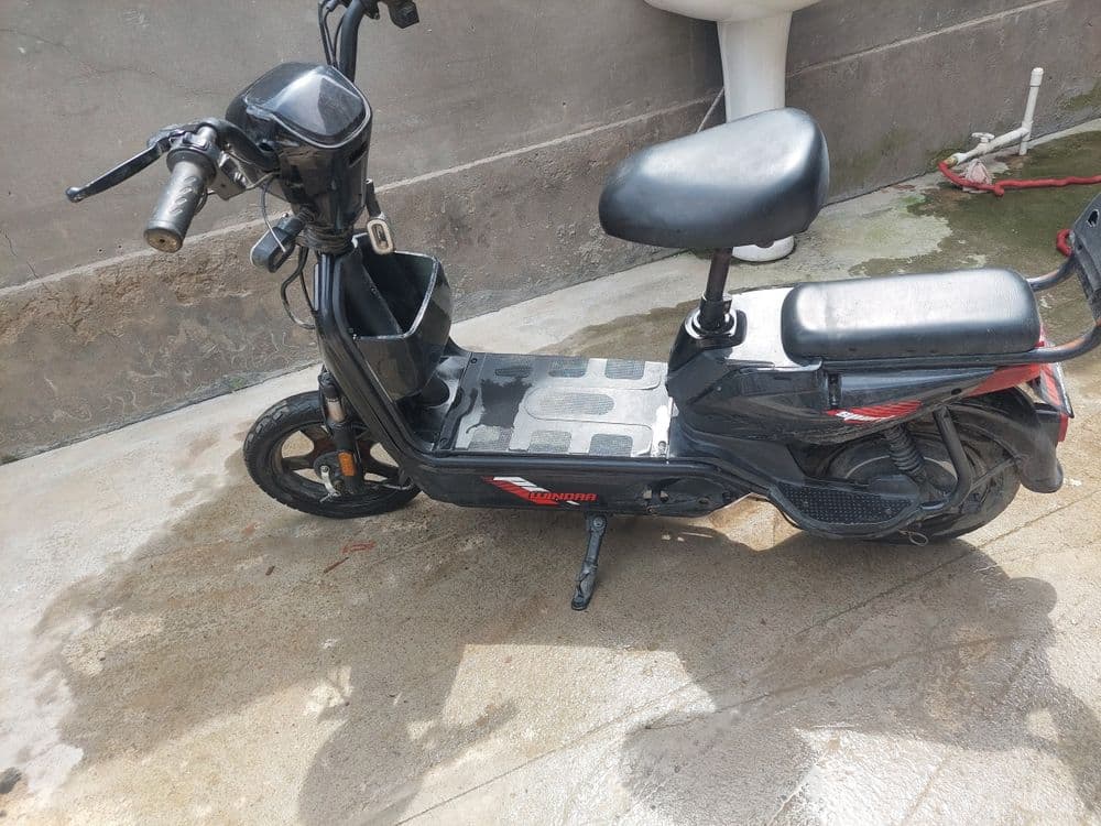 Skuter batarekasi yoq — 2