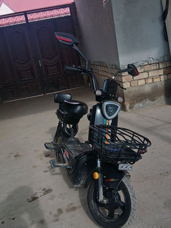 Mapet uskuter idial — 1