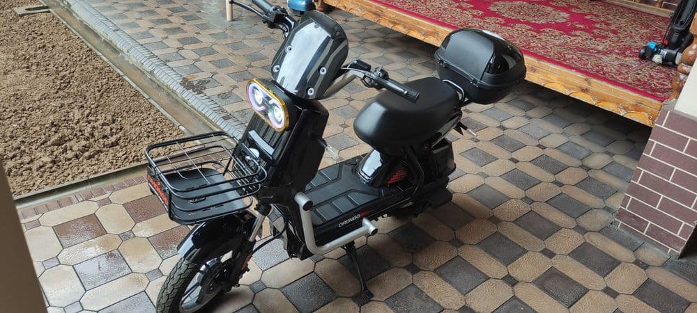 Skuter Drongo 16r 500W sotiladi — 2