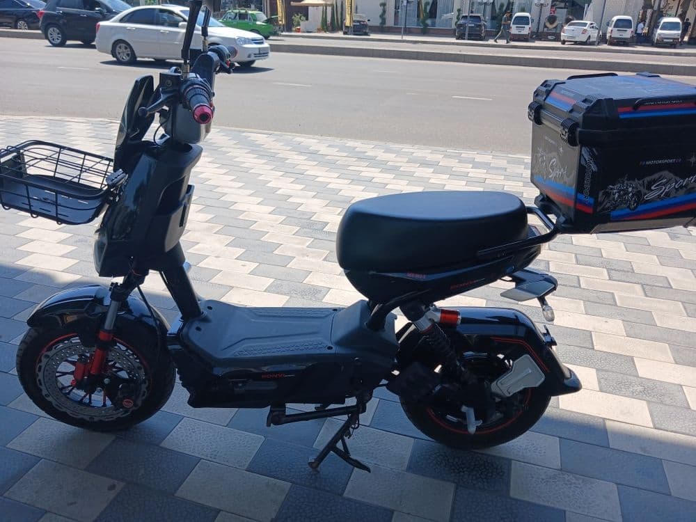 Skuter bonvi holati ideal — 2