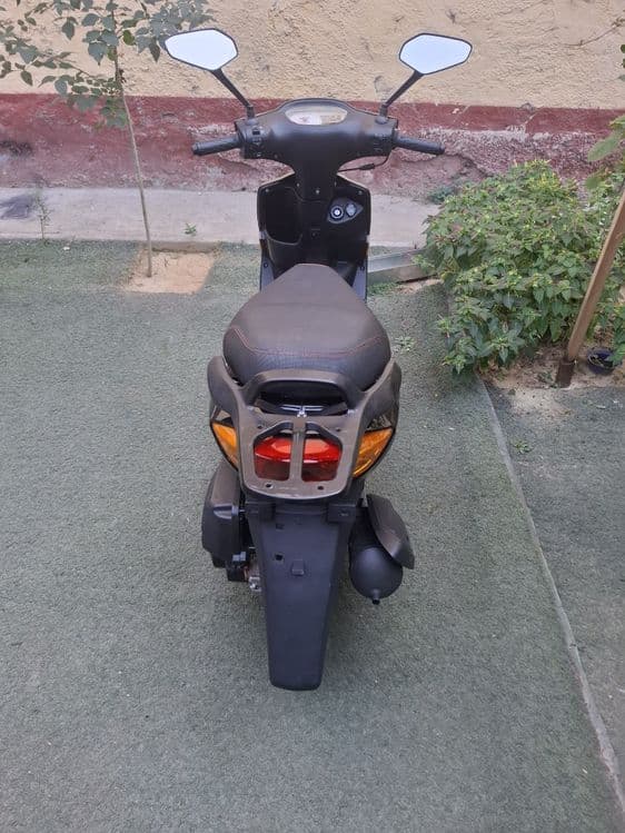 150cc skuter yengidek turuptu SROCNA — 4