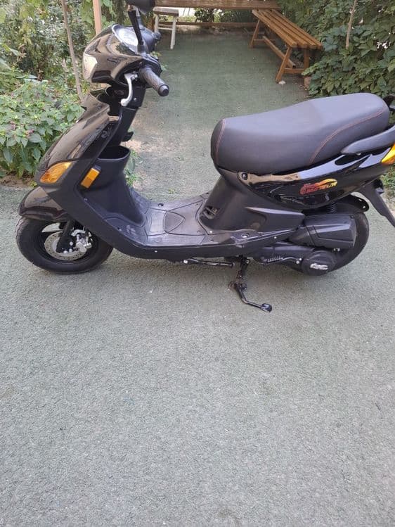 150cc skuter yengidek turuptu SROCNA — 7