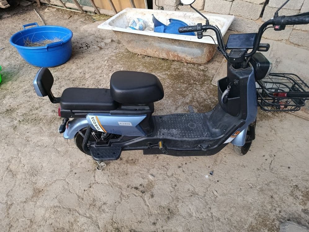 Skuter mini bor sotiladi — 6