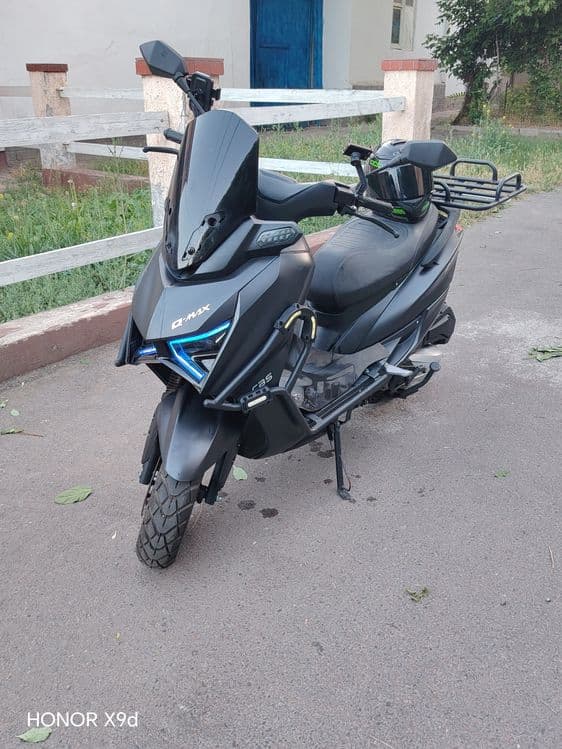 Skuter q max  8200 km probeg  sotiladi — 7
