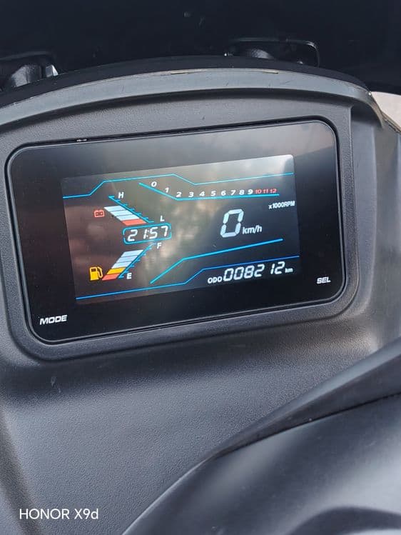 Skuter q max  8200 km probeg  sotiladi — 8