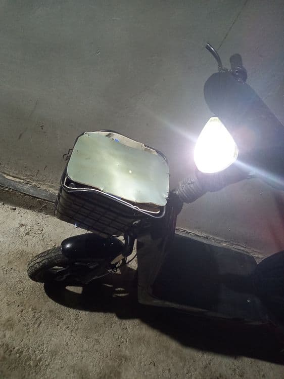 Skuter sotiladi.Yili yengi xali xic qanca minilmagan.Zaruriyatan soti — 8