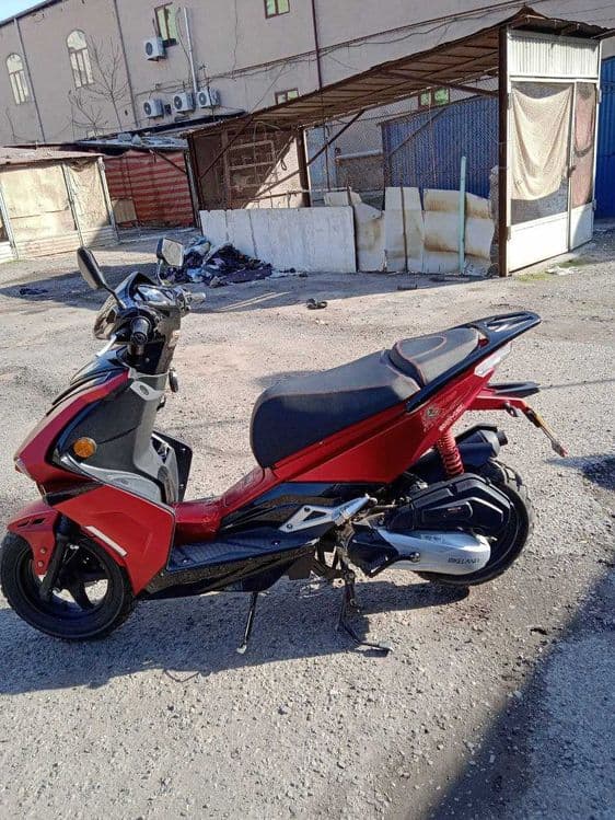 Продам скутер Bikelend uz 49кубиков модель 50QT-x — 1