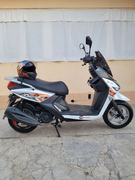 Skuter. BWS madel Sotiladi — 1