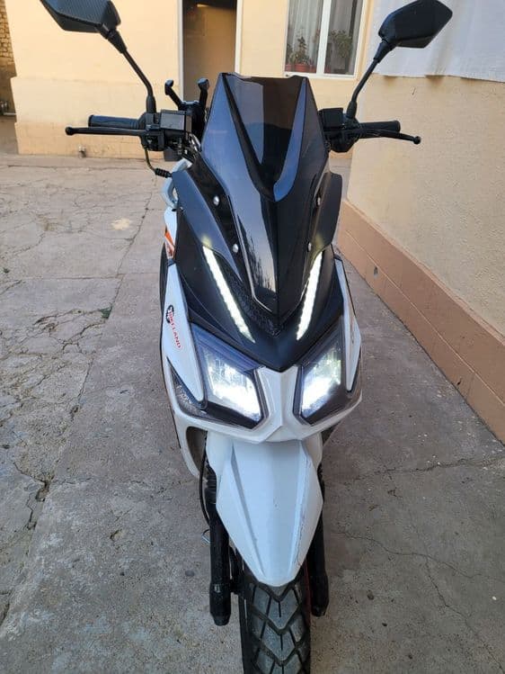 Skuter. BWS madel Sotiladi — 5