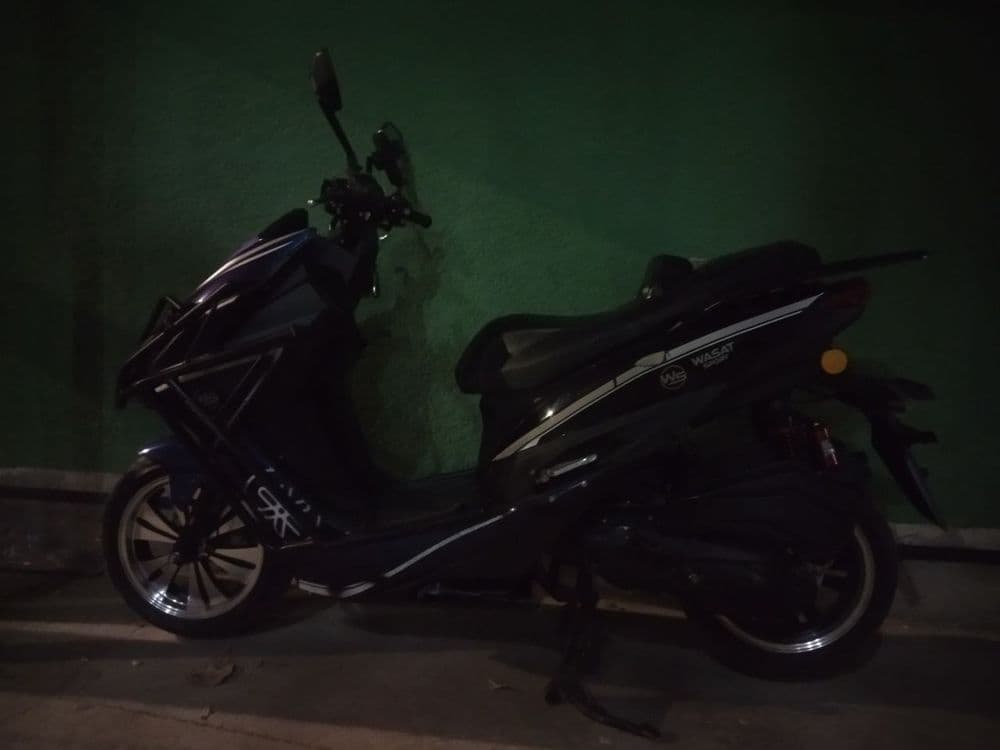 Skuter kaska perchatkasi bilan — 3
