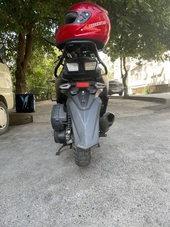 Vasat sport sukuter — 2