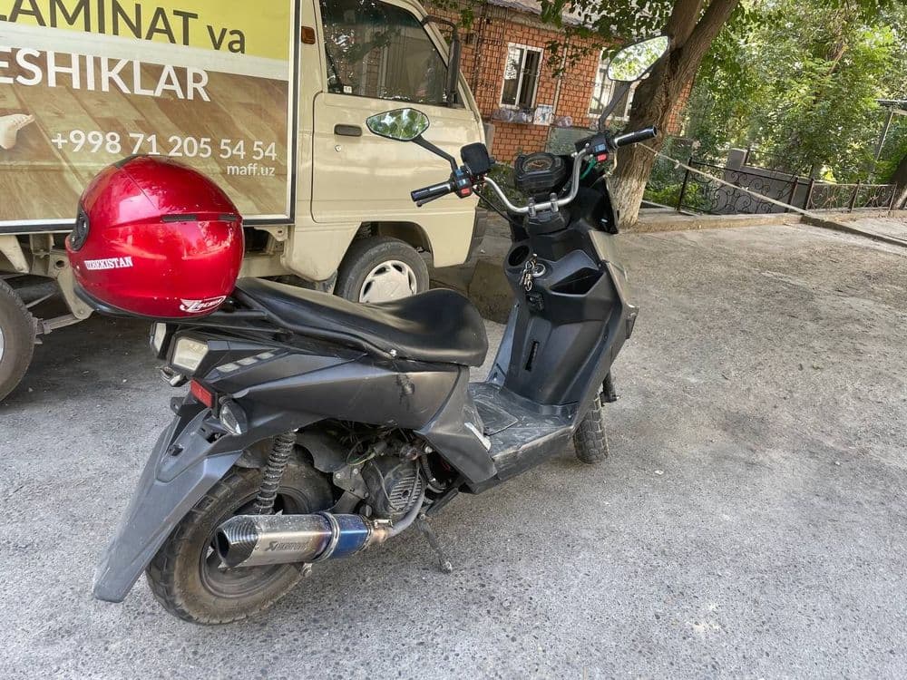 Vasat sport sukuter — 5