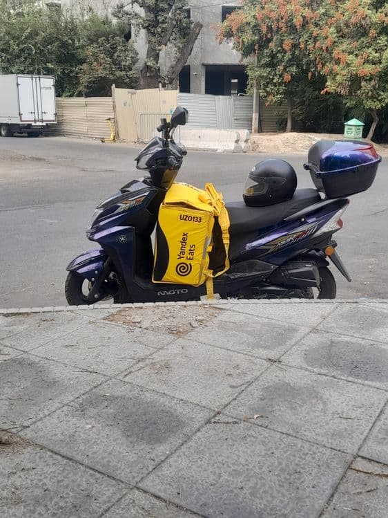 Skutir sotiladi yangi 1 oy haydaganman benznli dakementi bor — 1