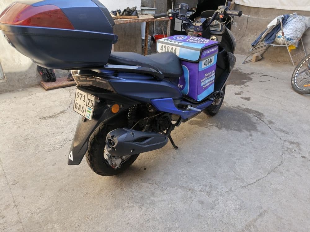 Tiger benzinli sukuter sotiladi . Gst mator holati ideal — 3