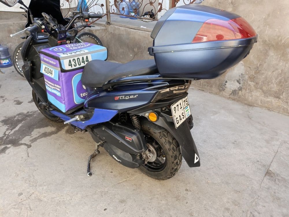 Tiger benzinli sukuter sotiladi . Gst mator holati ideal — 5