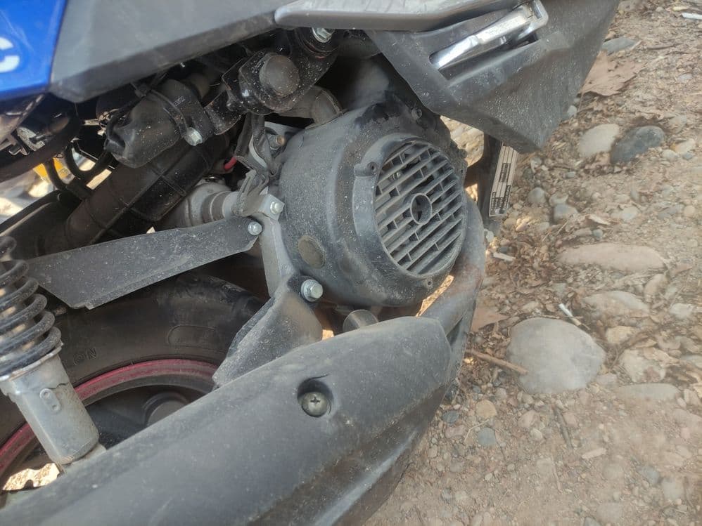 Baikend skuter 150 kubali 5 litr bak hajmi 100 km ga 2,5 - 3 litr yeyd — 5