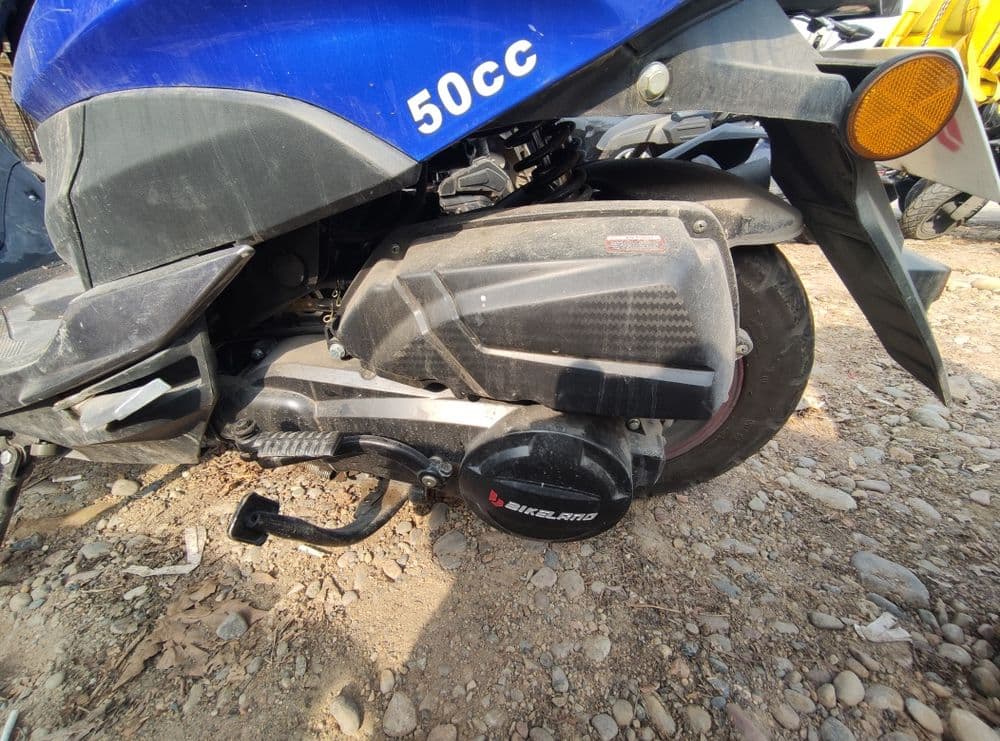Baikend skuter 150 kubali 5 litr bak hajmi 100 km ga 2,5 - 3 litr yeyd — 8
