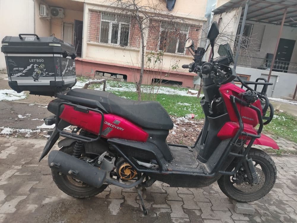 Skuter Moped Tank — 3
