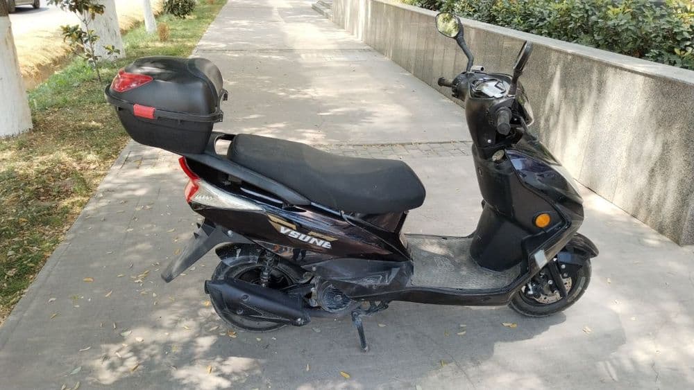 Wasat Skuter Sotiladi srochnaa ShY — 1