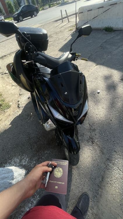 Skuter s max 150 cc — 1