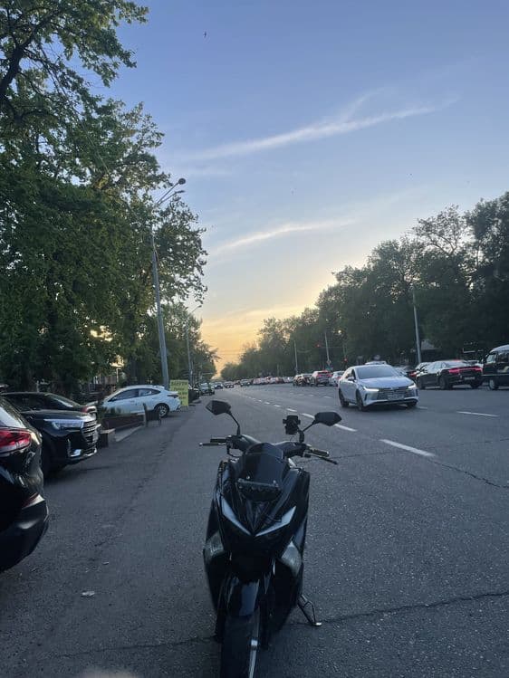 Skuter s max 150 cc — 4