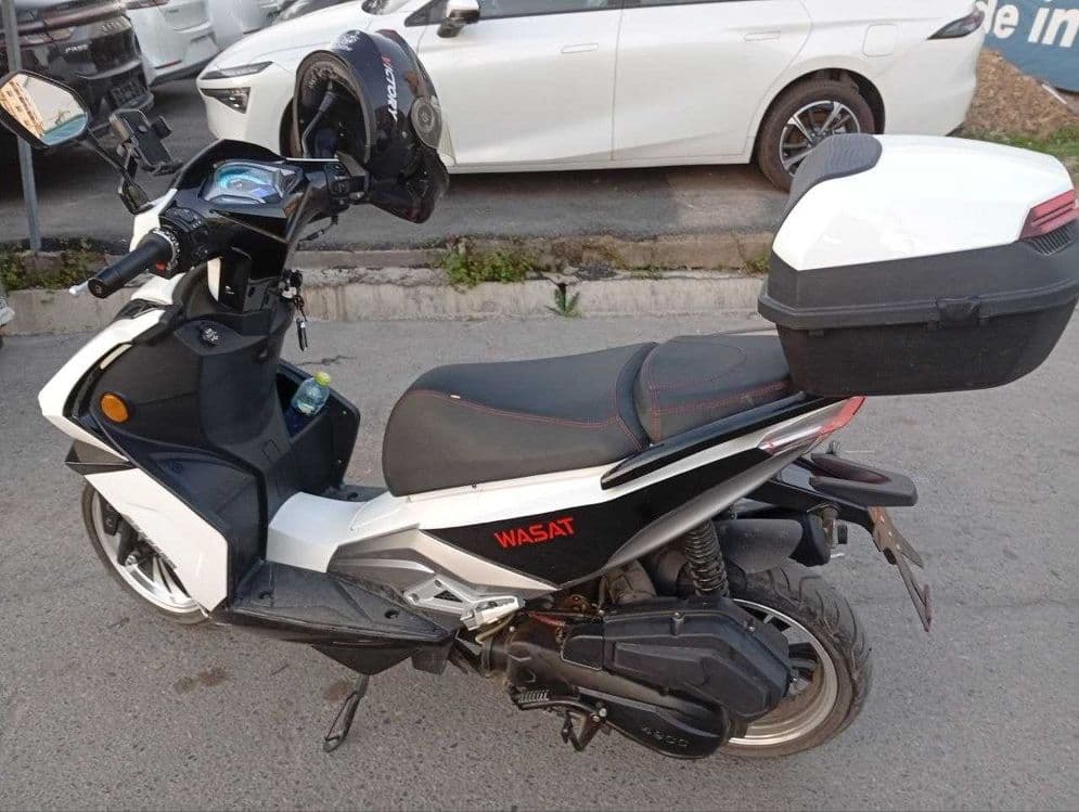 Yangi skuter sotiladi WASAT SPORT — 2
