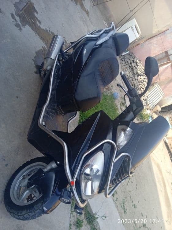 Skuter Delim maksi 150 kub — 3