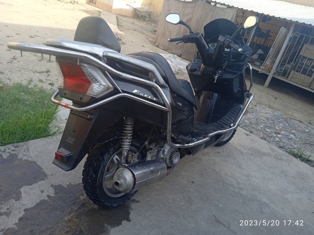 Skuter Delim maksi 150 kub — 6